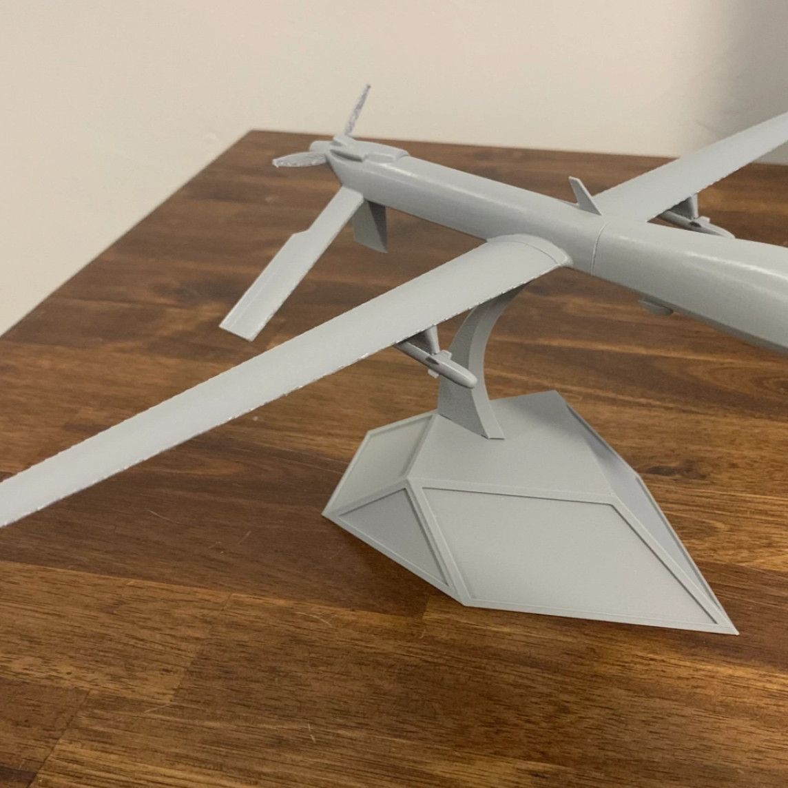 3D 프린팅된 미국 MQ-1B 프레데터 드론 실물 모형 - Drone 3D Modeling 리뷰 및 가격